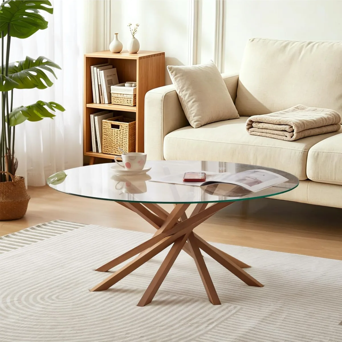 Mesa de centro em vidro com base de madeira radial